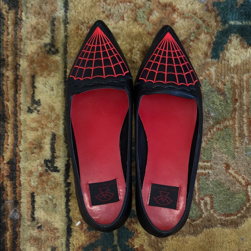 Strange Cvlt Spider Web Flats